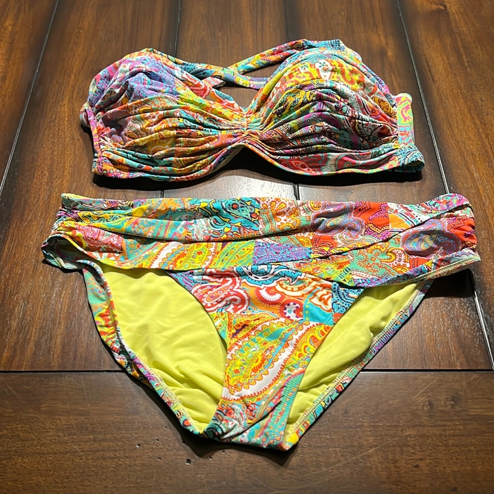 Colorful Paisley Women's Bikini Set